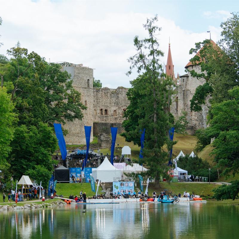 Sarunu festivāla LAMPA 2025 atklāšana
