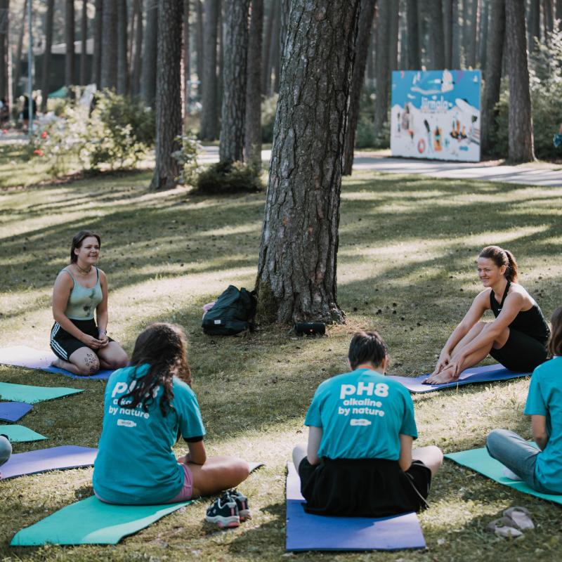 Vingrošana un lekcija "Puse latviešu mirst no asinsrites sistēmas slimībām - neesi viens no viņiem!"