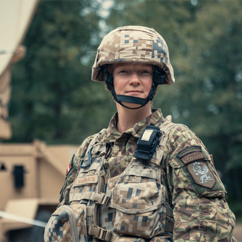Diskusija "Sieviete mūsdienu armijā"