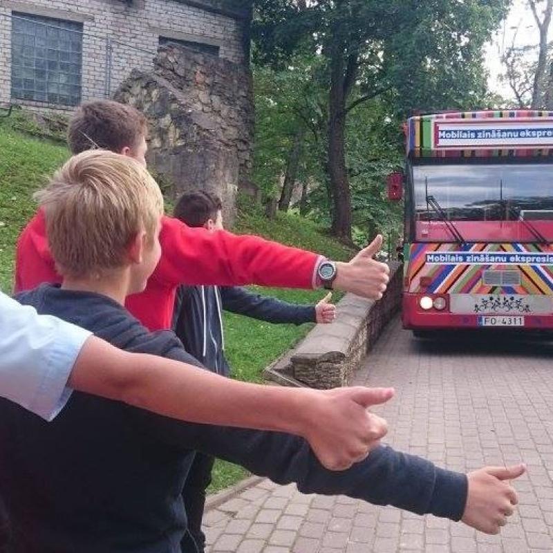 Mobilais zināšanu ekspresis