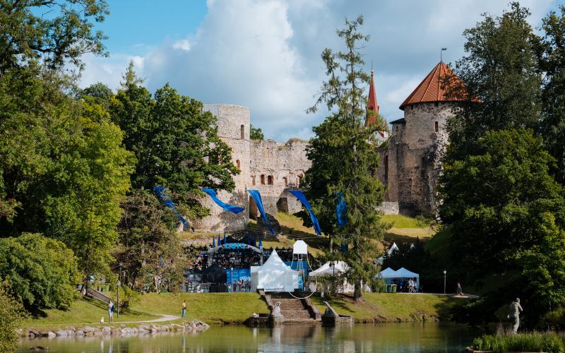 Sarunu festivāls LAMPA 2027 notiks 2. un 3. jūlijā Cēsīs