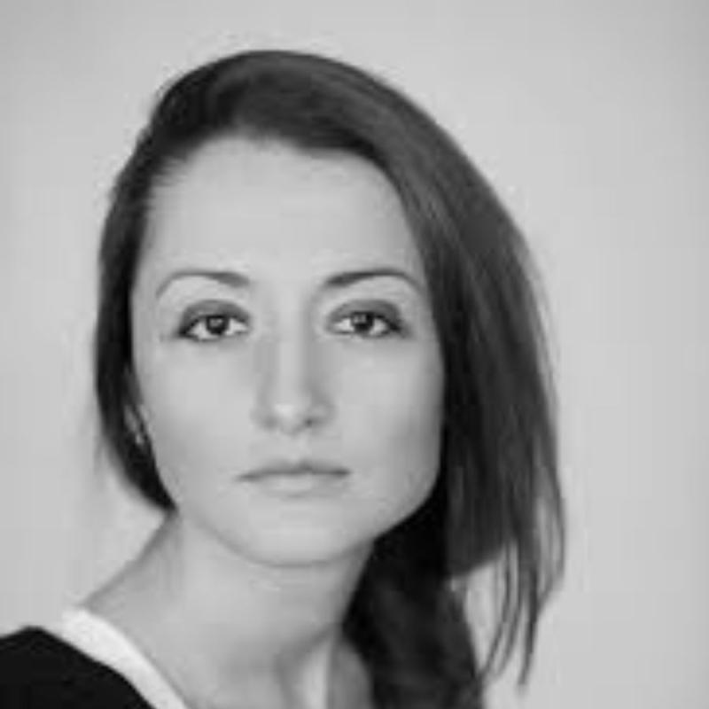 Laura Groza