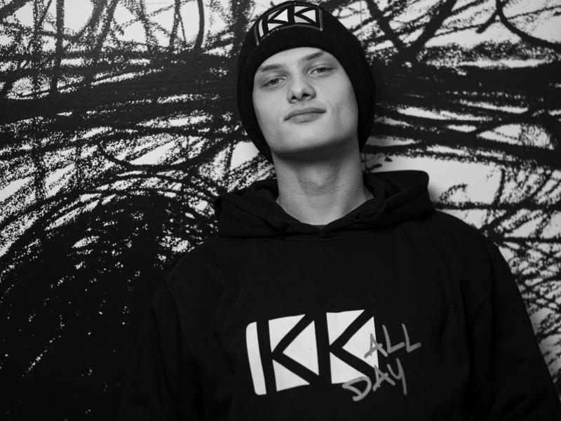 Domu aplis “Vai katram jaunietim ir vĒrtība?”