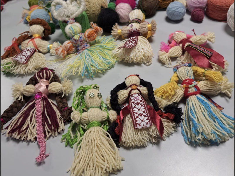 Radošā darbnīca "Darinām ukraiņu motankas"