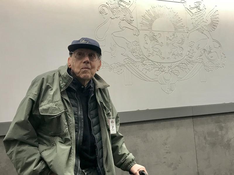 Mākslinieks un vara  - Staprānam 100