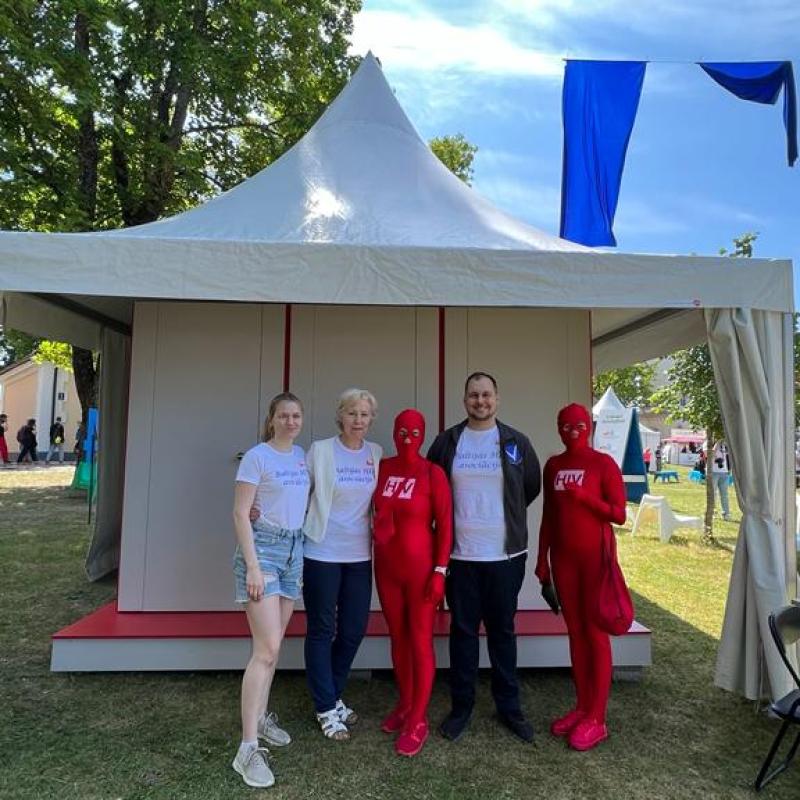 HIV un hepatīta pietura