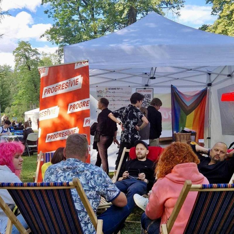 "Progresīvie" atvērtās politikas telts