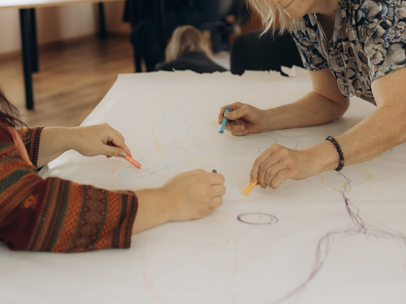 Satikšanās caur laikmetīgo mākslu - iekļaujoša darbnīca