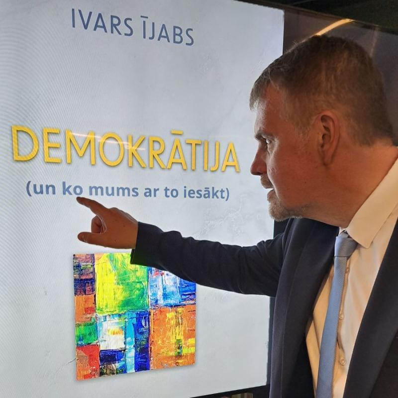 Jauniešu saruna "Demokrātija un brīvas vēlēšanas"