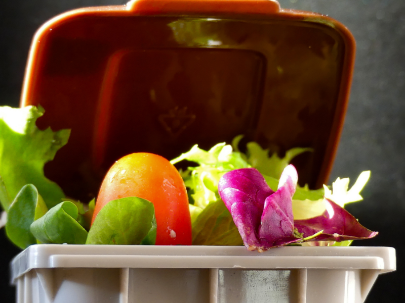 Diskusija "Ēst nedrīkst izmest"