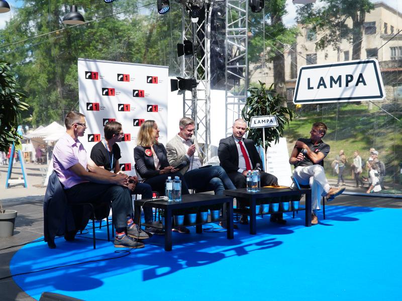 Diskusija par žurnālistu un politiķu attiecībām. Kā panākt cieņpilnu komunikāciju?