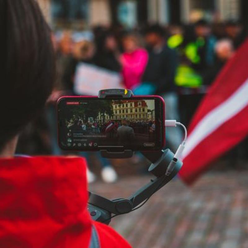 Diskusija "Naida runa internetā un ārpus tā"