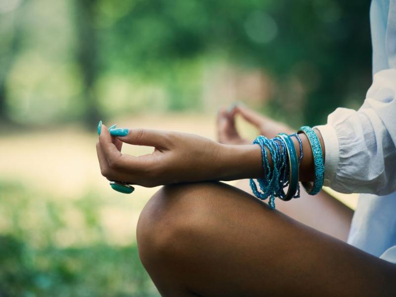 Kustības un elpas nodarbība ''Izjūti mieru''