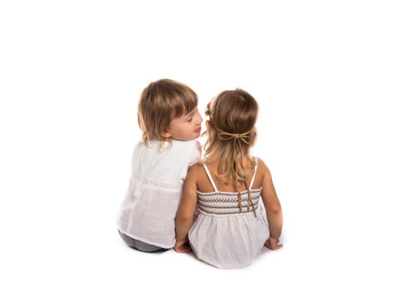 Saruna "Kad spēlēšanās “dakteros” no rotaļas kļūst par kaitējošu seksuālu uzvedību?"