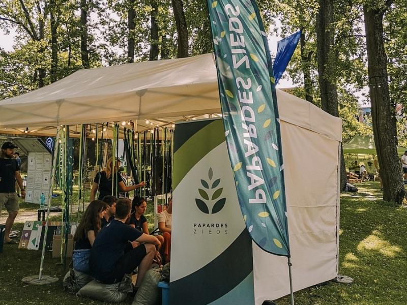 Veselības telts "Ejam meklēt papardes ziedu?"