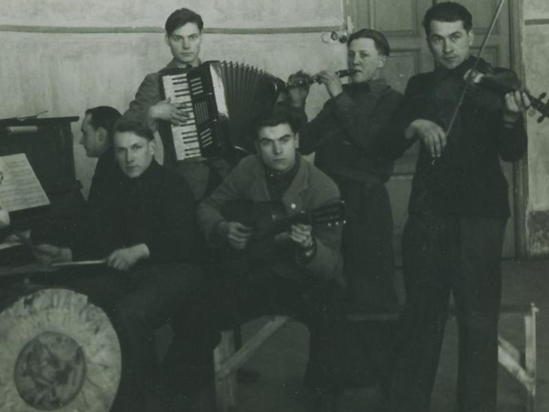 Diskusija "Vai bija iespējams pretoties, sadarbojoties ar totalitāru režīmu? Latviešu radošā inteliģence padomju okupācijas laikā"