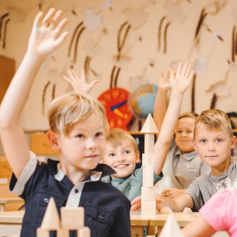Paneļdiskusija "Vai turpmāk skolā atzīmes neliks?"