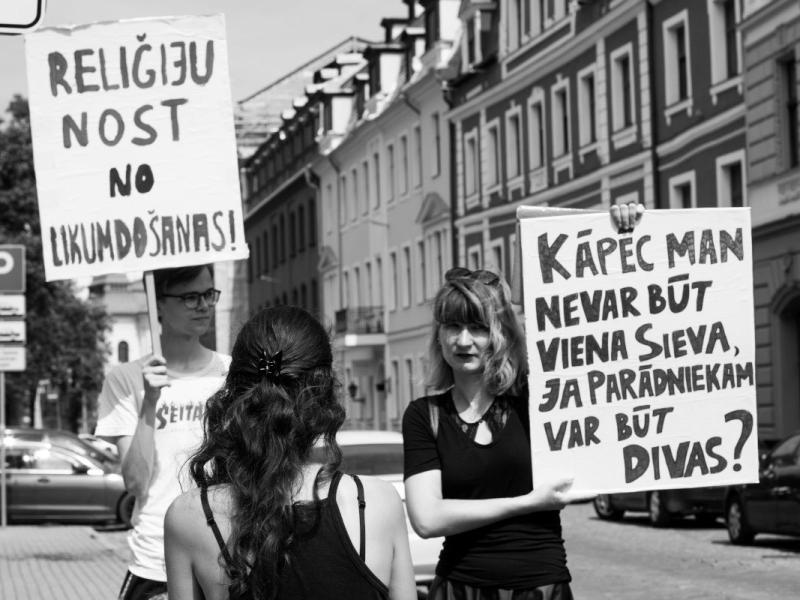 Diskusija "Vai "tikumības grozījumi" tiešām pasargā jauniešus?"