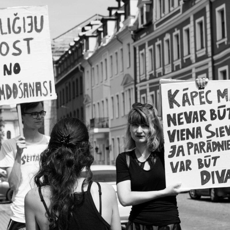 Diskusija "Vai "tikumības grozījumi" tiešām pasargā jauniešus?"