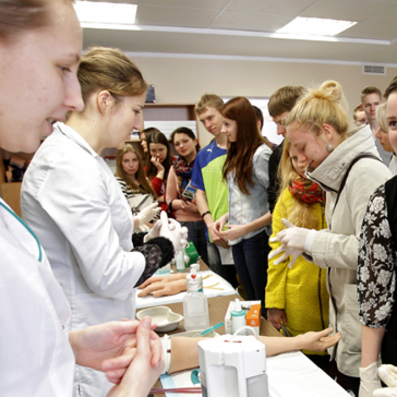 "Veselīgas sarunas" ar Rīgas Stradiņa universitāti