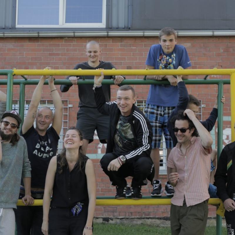Tiešraide no Cēsu nepilngadīgo kolonijas. Muzikālā performance un diskusija.