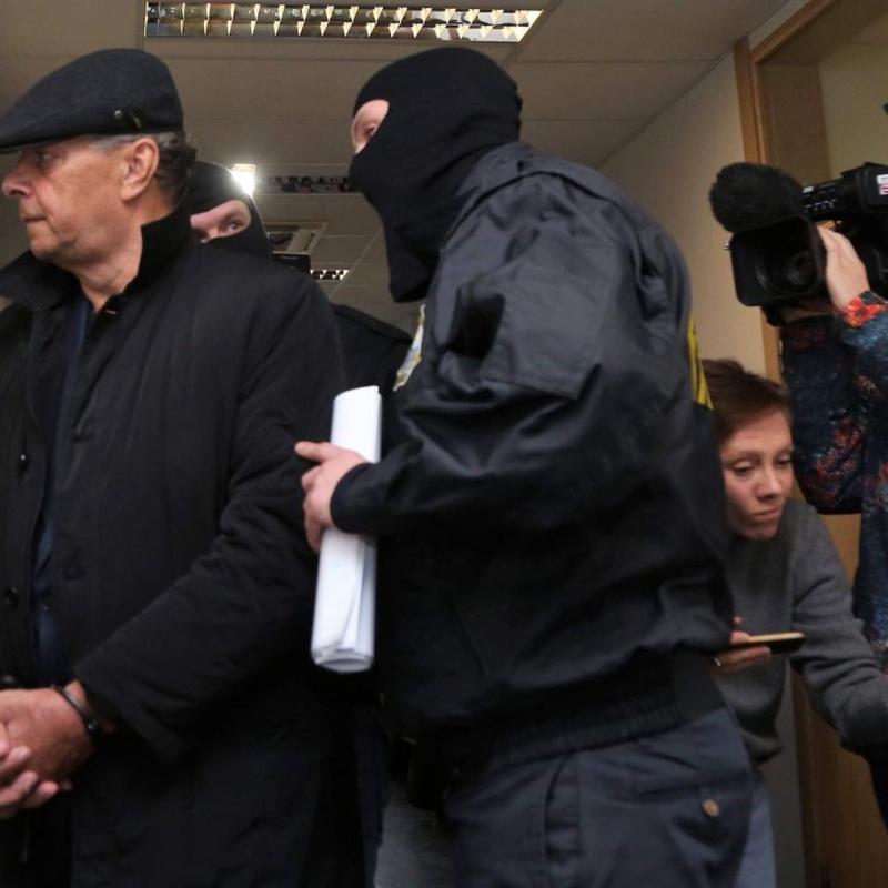  Saruna ar žurnālistiem Edgaru Kupču un Zani Mači "Neraustīties no varenajiem"