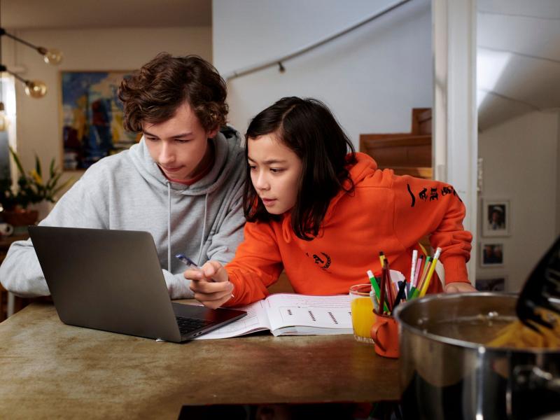 Diskusija "Vai naudai var pavēlēt?"