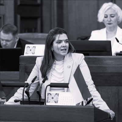 Antoņina Ņenaševa