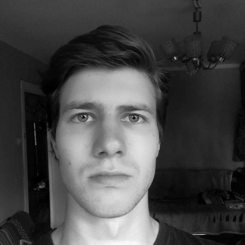Alekss Pjats 