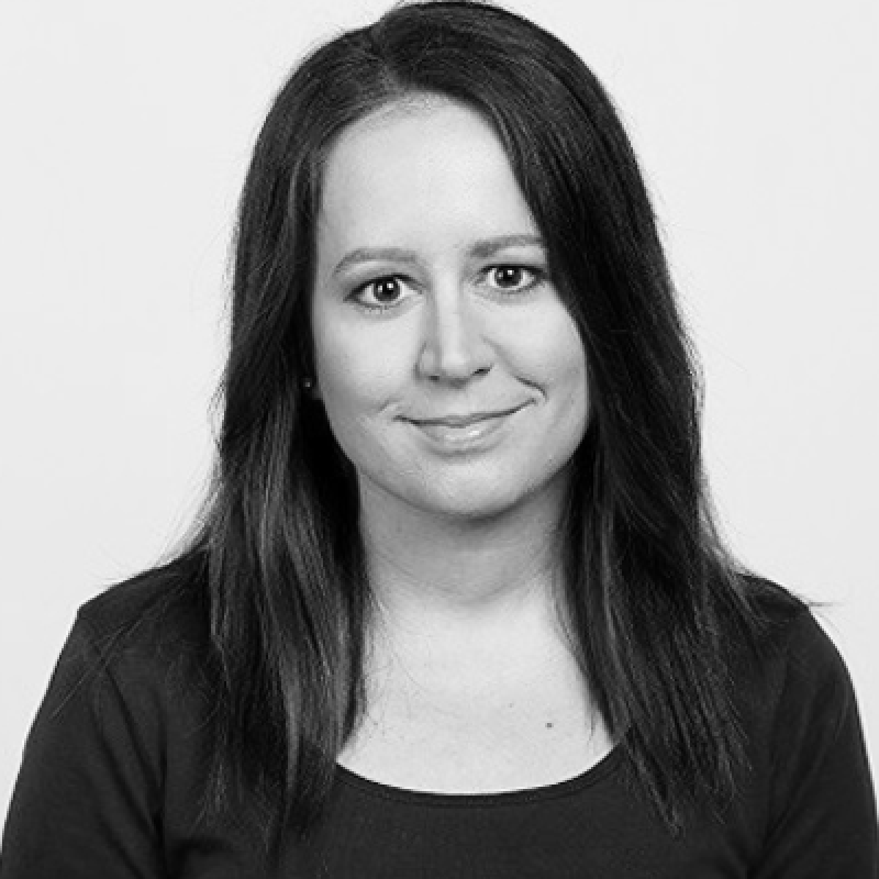 Anita Kőműves 