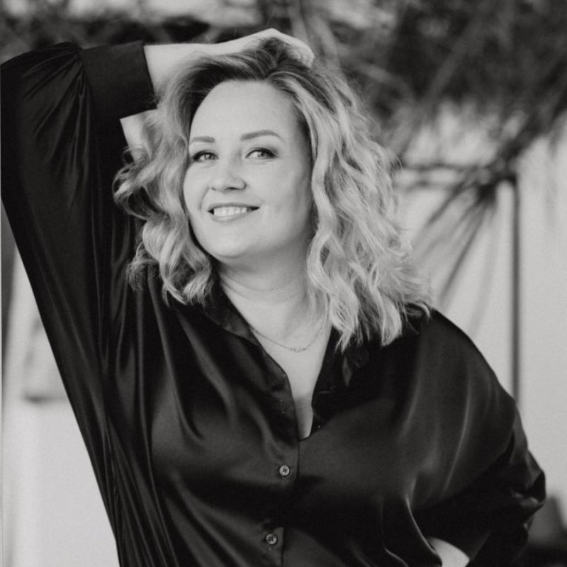 Daina Zēna