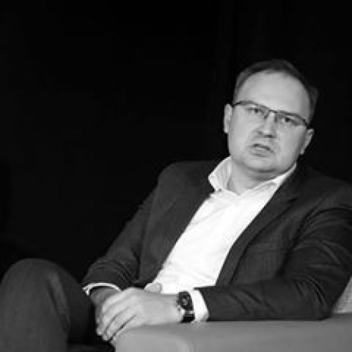 Māris Taube - logo